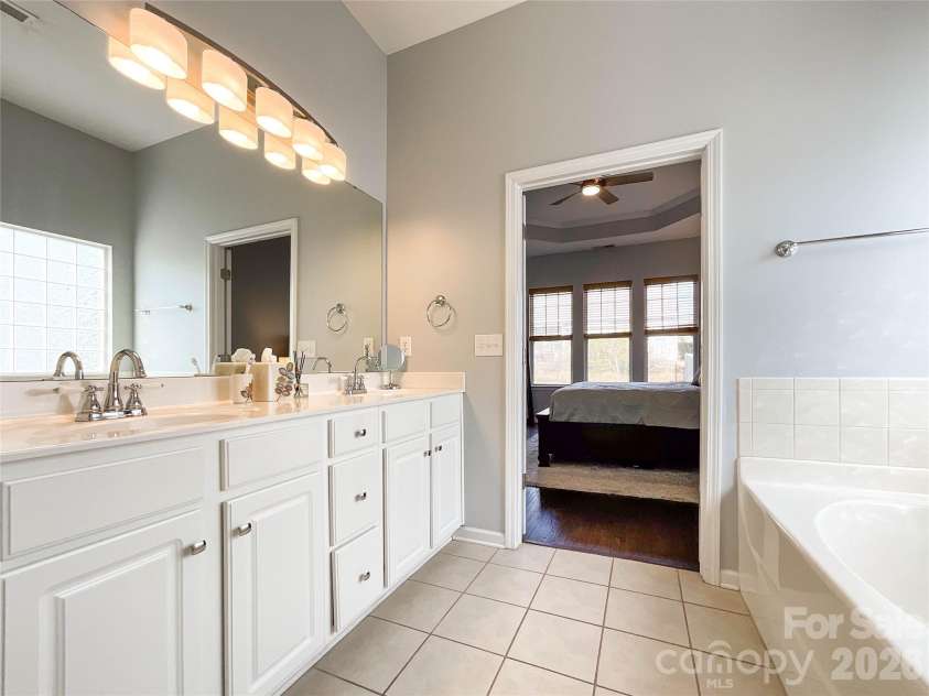 305 Sand Paver Way, Fort Mill, SC 29708.  MLS# CAR4344834, YatesRealty ID 6357. 