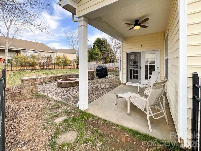 305 Sand Paver Way, Fort Mill, SC 29708.  MLS# CAR4344834, YatesRealty ID 6357. 