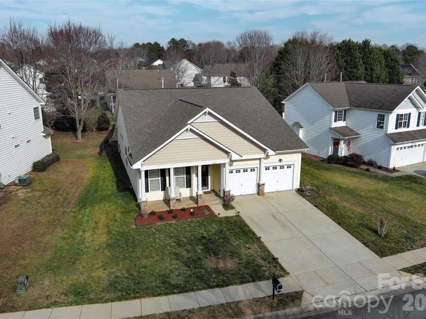 305 Sand Paver Way, Fort Mill, SC 29708.  MLS# CAR4344834, YatesRealty ID 6357. 