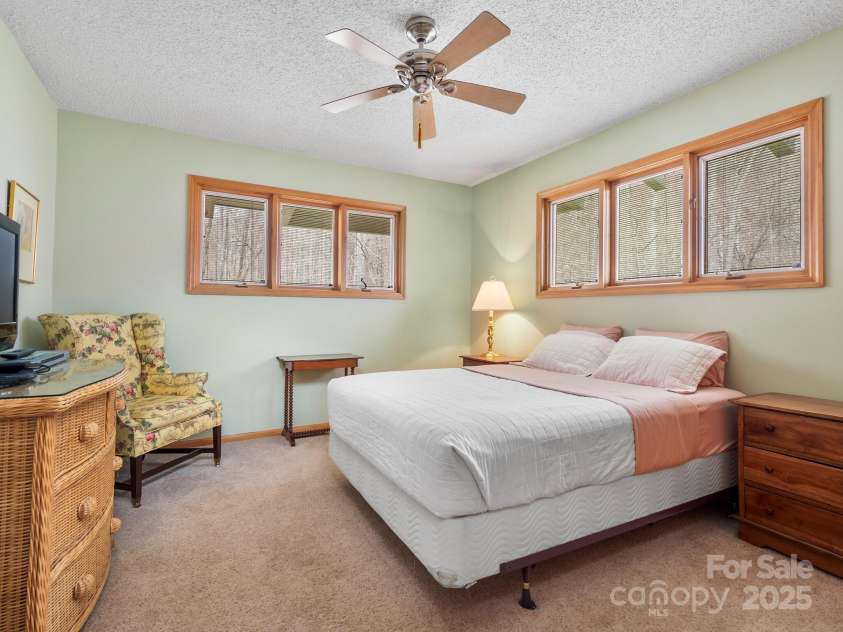 445 Country Club Drive, Canton, NC 28716.  MLS# CAR4240266, YatesRealty ID 6357. 
