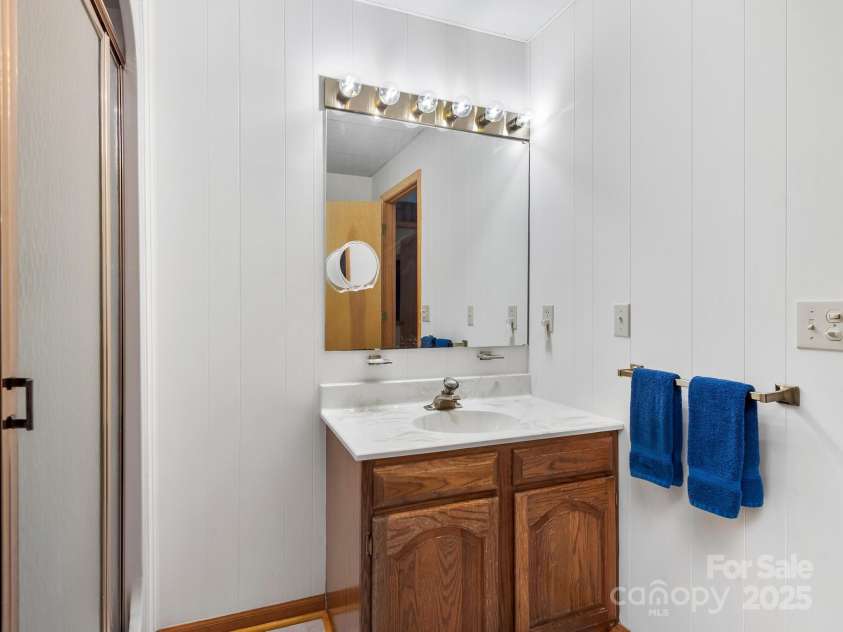 445 Country Club Drive, Canton, NC 28716.  MLS# CAR4240266, YatesRealty ID 6357. Basement Full Bath