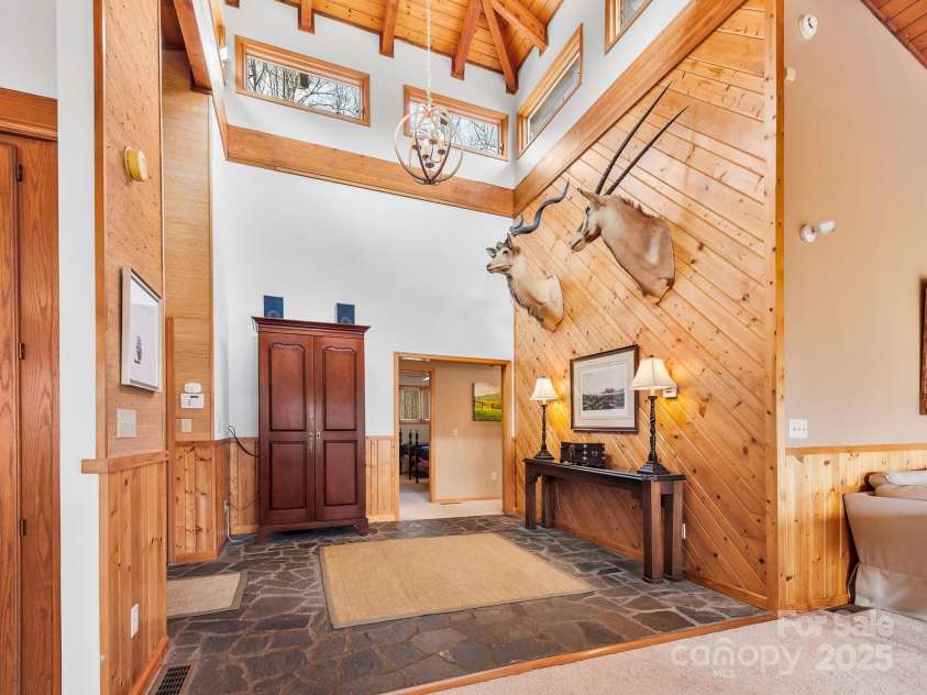 445 Country Club Drive, Canton, NC 28716.  MLS# CAR4240266, YatesRealty ID 6357. Entry Foyer