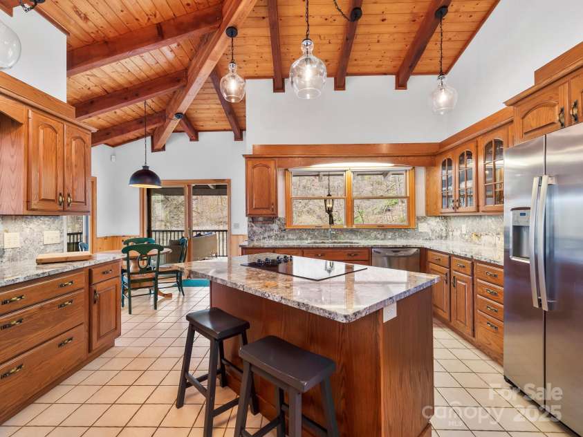 445 Country Club Drive, Canton, NC 28716.  MLS# CAR4240266, YatesRealty ID 6357. Kitchen
