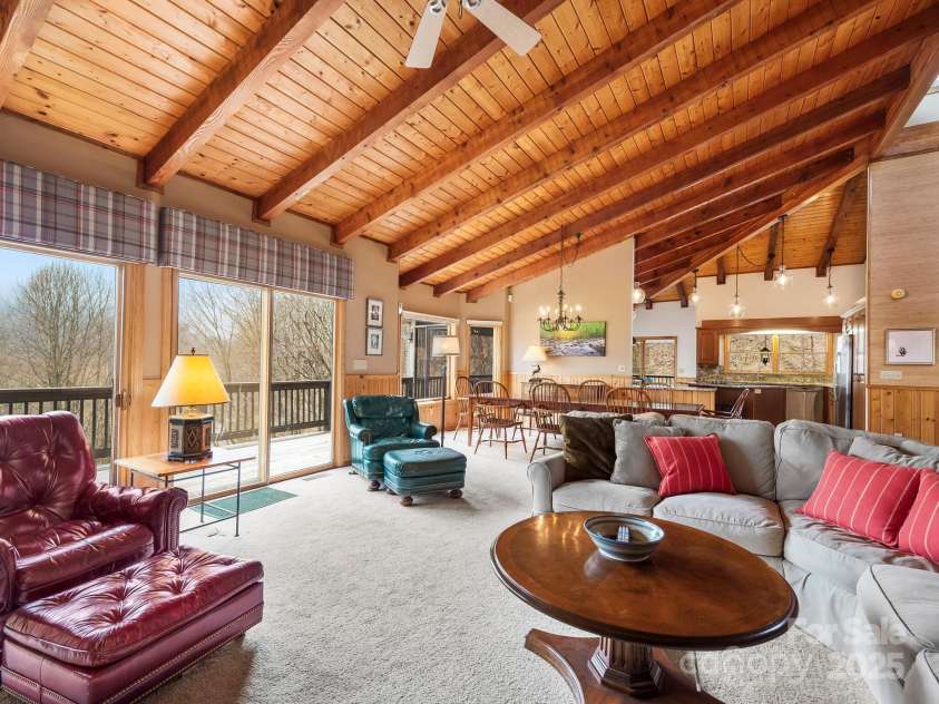 445 Country Club Drive, Canton, NC 28716.  MLS# CAR4240266, YatesRealty ID 6357. Living Room