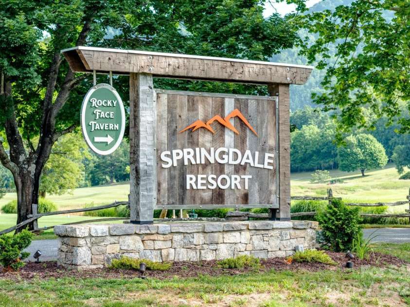 445 Country Club Drive, Canton, NC 28716.  MLS# CAR4240266, YatesRealty ID 6357. Springdale Resort Entry