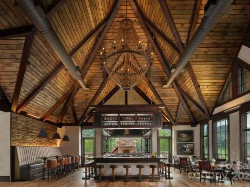 445 Country Club Drive, Canton, NC 28716.  MLS# CAR4240266, YatesRealty ID 6357. Springdale Rocky Face Tavern