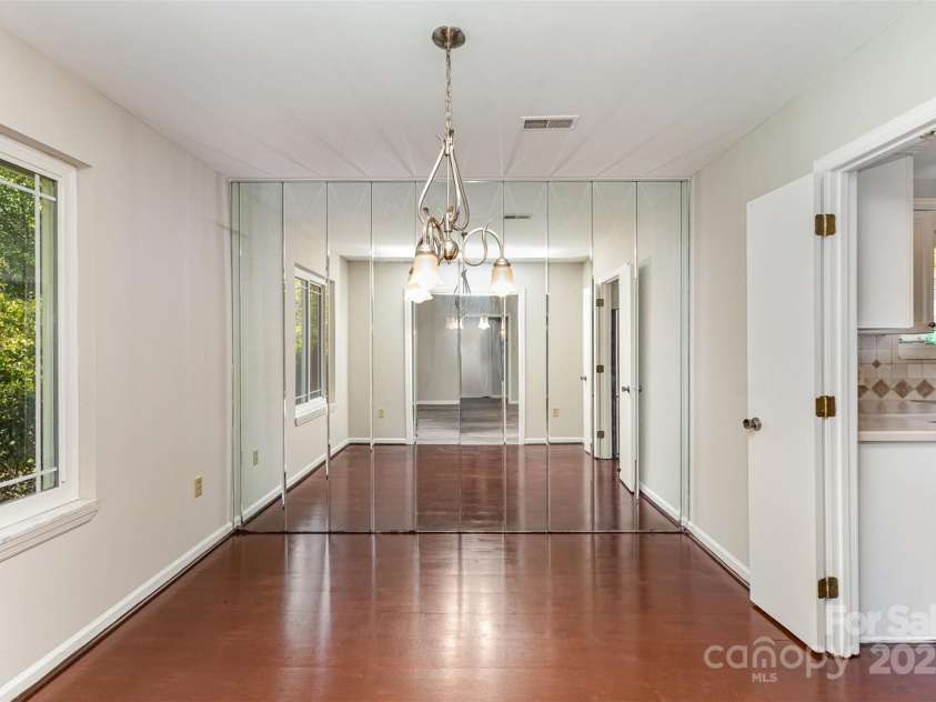 7212 Hackberry Lane, Charlotte, NC 28226.  MLS# CAR4235339, YatesRealty ID 6358. 