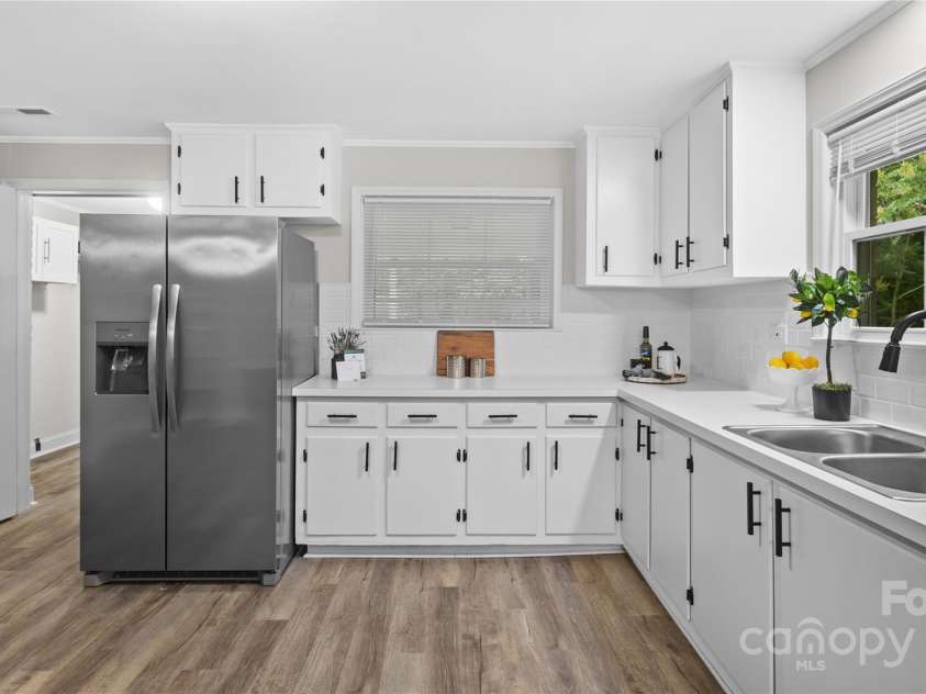 7860 Henry Harris Road, Fort Mill, SC 29707.  MLS# CAR4257339, YatesRealty ID 636. 