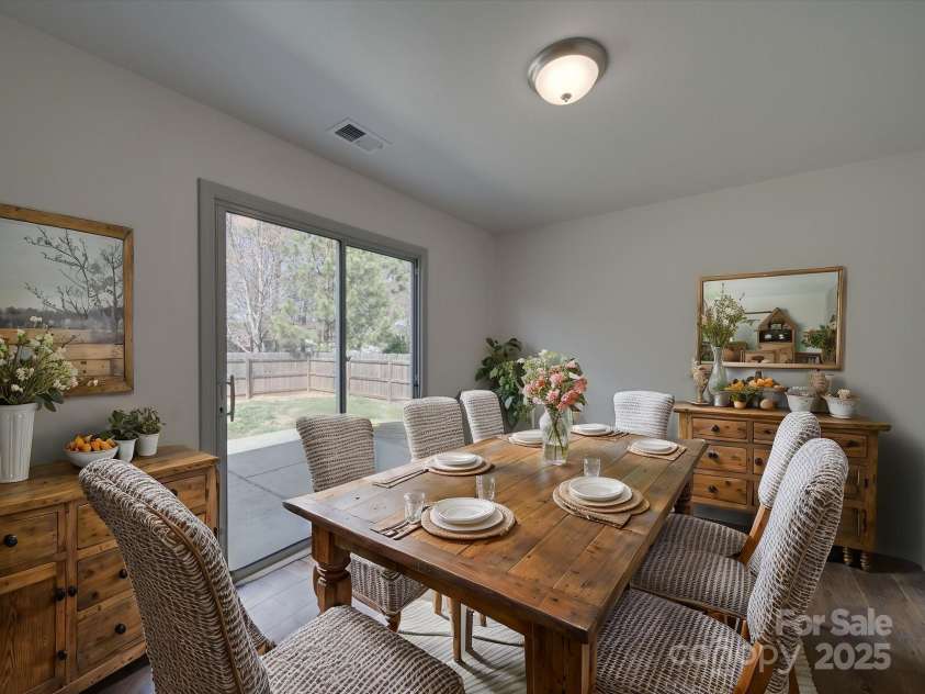 4018 Larkhaven Village Drive, Charlotte, NC 28215.  MLS# CAR4248378, YatesRealty ID 6360. 