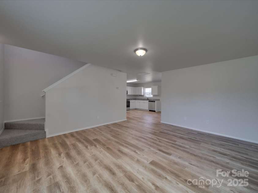 4018 Larkhaven Village Drive, Charlotte, NC 28215.  MLS# CAR4248378, YatesRealty ID 6360. 