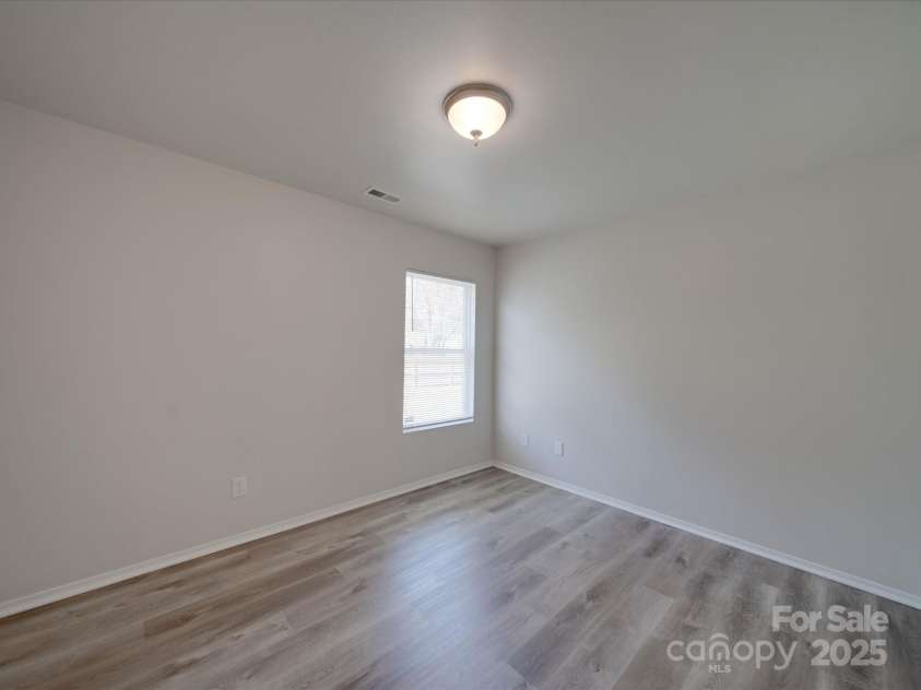 4018 Larkhaven Village Drive, Charlotte, NC 28215.  MLS# CAR4248378, YatesRealty ID 6360. 