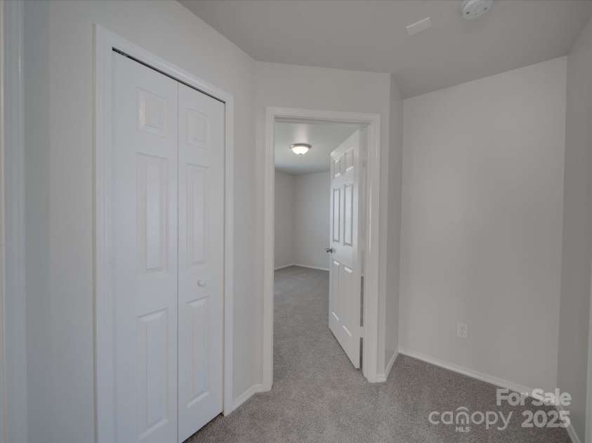 4018 Larkhaven Village Drive, Charlotte, NC 28215.  MLS# CAR4248378, YatesRealty ID 6360. 