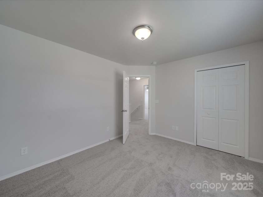 4018 Larkhaven Village Drive, Charlotte, NC 28215.  MLS# CAR4248378, YatesRealty ID 6360. 