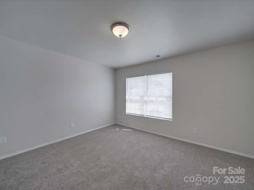 4018 Larkhaven Village Drive, Charlotte, NC 28215.  MLS# CAR4248378, YatesRealty ID 6360. 