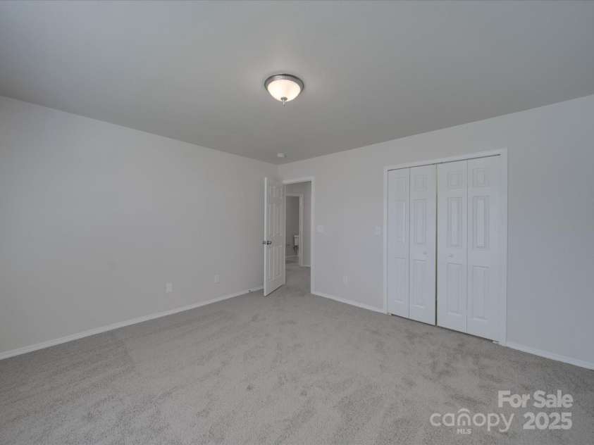 4018 Larkhaven Village Drive, Charlotte, NC 28215.  MLS# CAR4248378, YatesRealty ID 6360. 