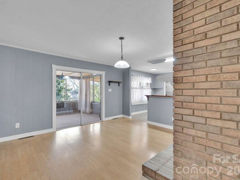 518 Melton Street, Chester, SC 29706.  MLS# CAR4357226, YatesRealty ID 6360. 