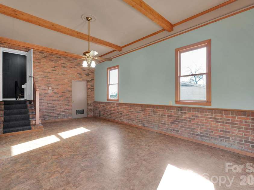 518 Melton Street, Chester, SC 29706.  MLS# CAR4357226, YatesRealty ID 6360. 