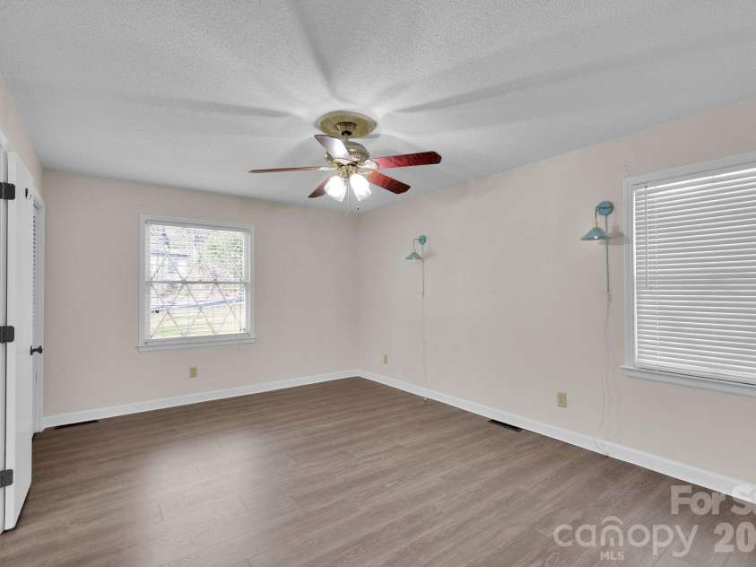 518 Melton Street, Chester, SC 29706.  MLS# CAR4357226, YatesRealty ID 6360. 
