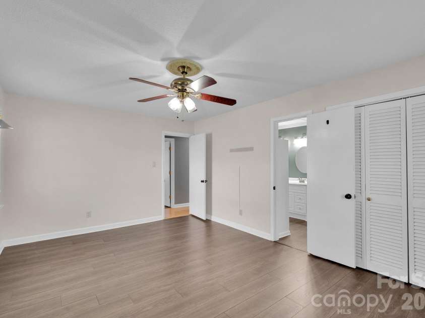 518 Melton Street, Chester, SC 29706.  MLS# CAR4357226, YatesRealty ID 6360. 