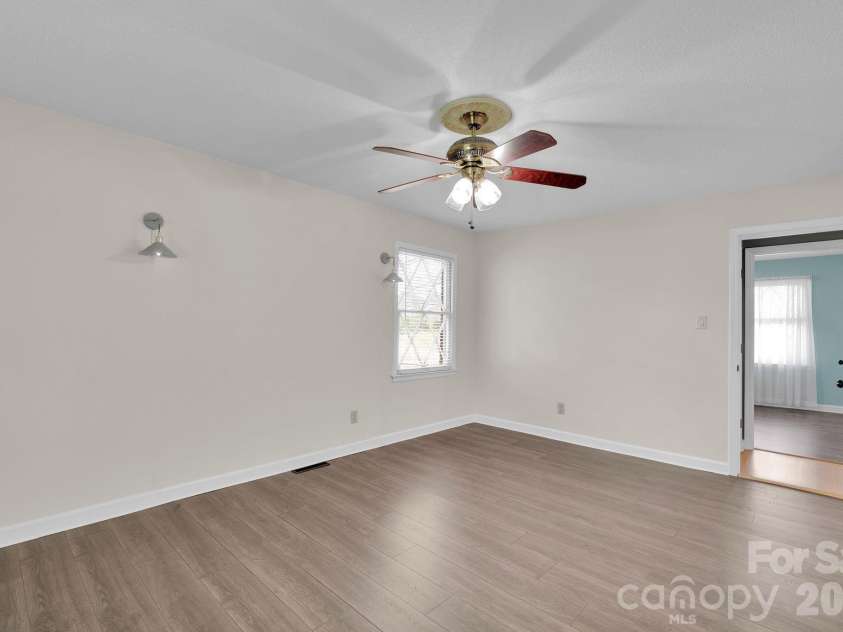 518 Melton Street, Chester, SC 29706.  MLS# CAR4357226, YatesRealty ID 6360. 