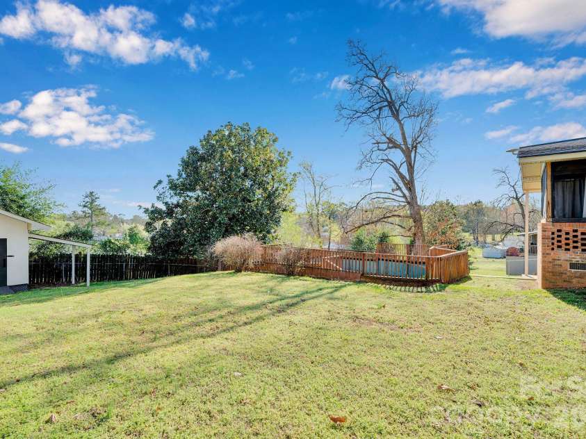 518 Melton Street, Chester, SC 29706.  MLS# CAR4357226, YatesRealty ID 6360. 
