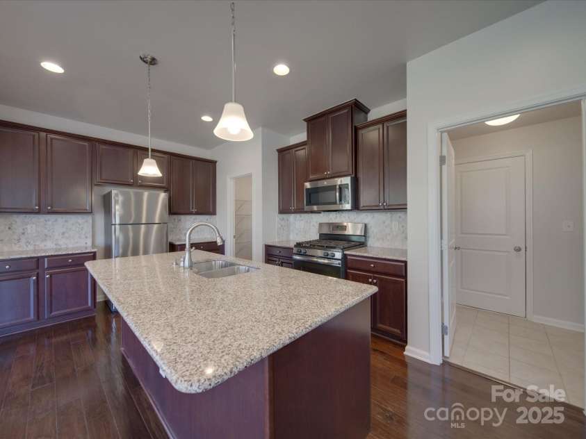 1210 Longwall Lane, Matthews, NC 28104.  MLS# CAR4248160, YatesRealty ID 6362. 