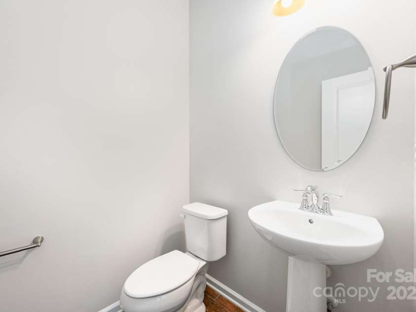 1210 Longwall Lane, Matthews, NC 28104.  MLS# CAR4329128, YatesRealty ID 6362. 