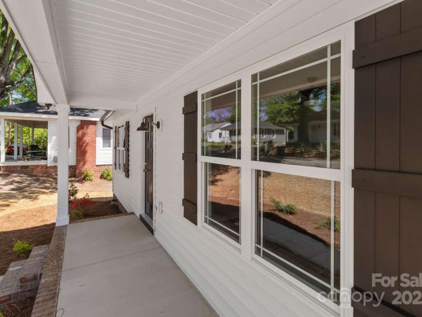 112 Cleveland Avenue, Albemarle, NC 28001.  MLS# CAR4248120, YatesRealty ID 6363. 