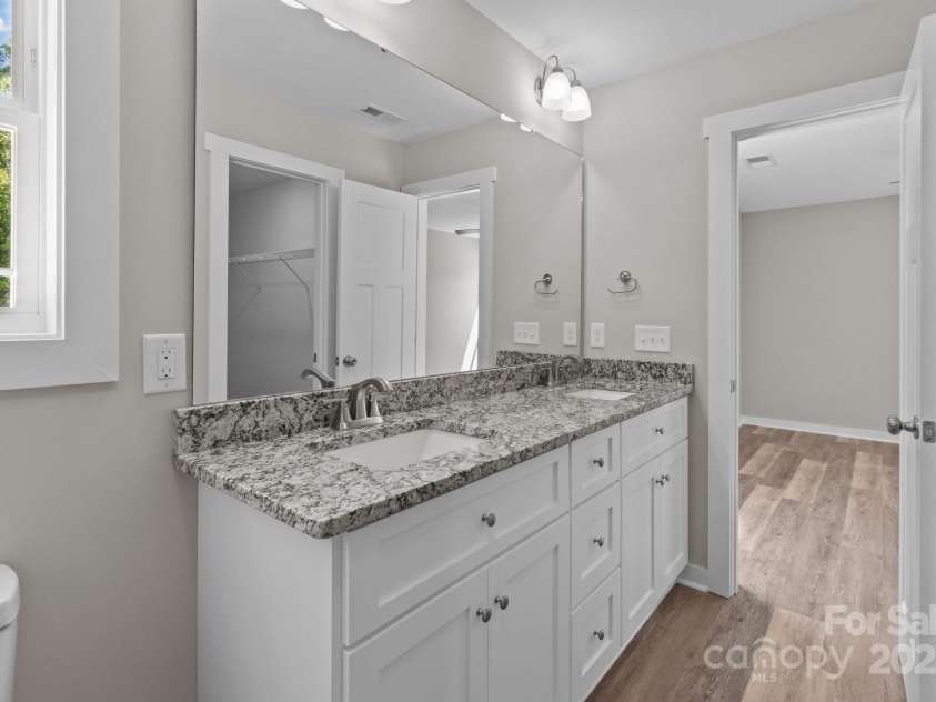 112 Cleveland Avenue, Albemarle, NC 28001.  MLS# CAR4248120, YatesRealty ID 6363. 