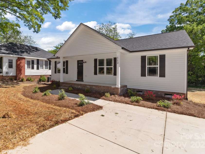 112 Cleveland Avenue, Albemarle, NC 28001.  MLS# CAR4248120, YatesRealty ID 6363. 