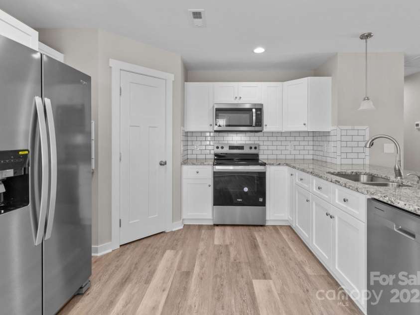 112 Cleveland Avenue, Albemarle, NC 28001.  MLS# CAR4248120, YatesRealty ID 6363. Kitchen