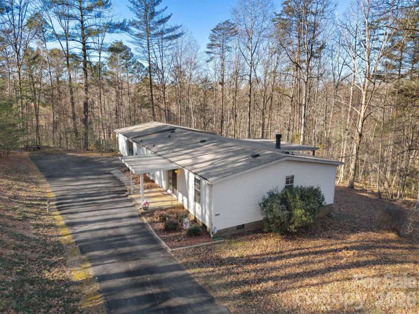 3435 Nelson Lane, Morganton, NC 28655.  MLS# CAR4338713, YatesRealty ID 6363. 