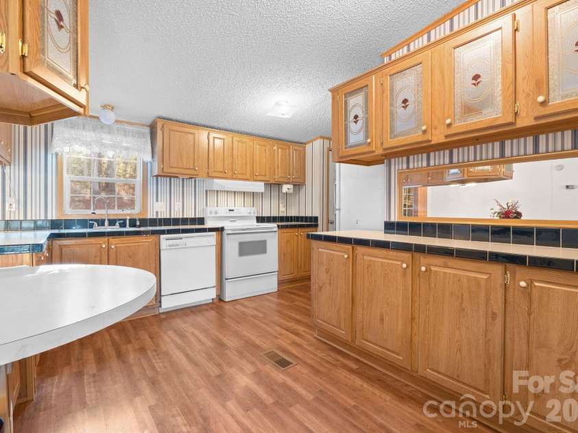 3435 Nelson Lane, Morganton, NC 28655.  MLS# CAR4338713, YatesRealty ID 6363. 