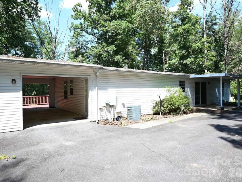 3435 Nelson Lane, Morganton, NC 28655.  MLS# CAR4420562, YatesRealty ID 6363. 