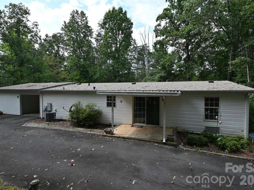 3435 Nelson Lane, Morganton, NC 28655.  MLS# CAR4420562, YatesRealty ID 6363. 