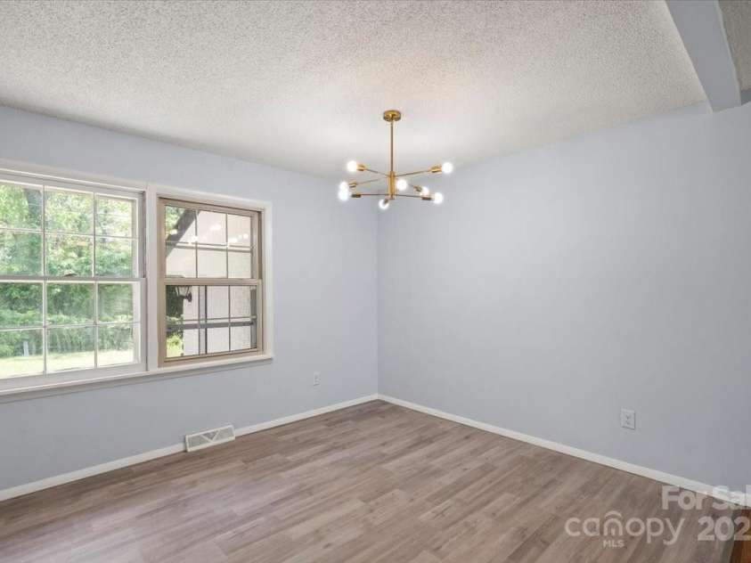 2515 Danforth Lane, Charlotte, NC 28208.  MLS# CAR4248441, YatesRealty ID 6364. 