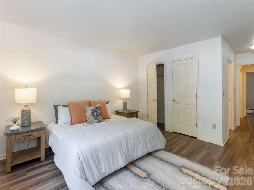 702 Carlyle Way, Asheville, NC 28803.  MLS# CAR4299061, YatesRealty ID 6364. 