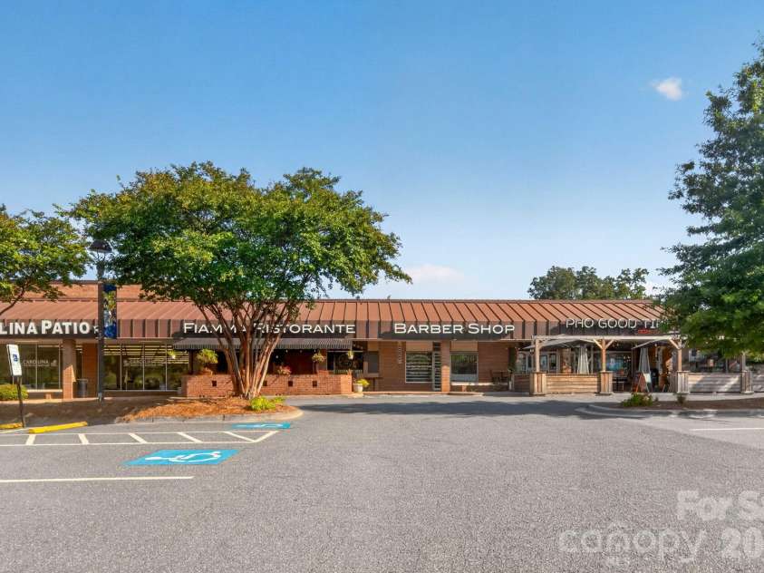 2610 Park Road, Charlotte, NC 28209.  MLS# CAR4383261, YatesRealty ID 6366. 