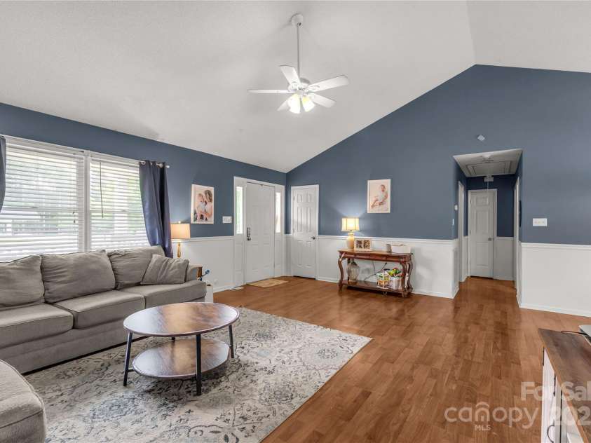 1990 Country Club Drive, Lancaster, SC 29720.  MLS# CAR4247725, YatesRealty ID 6368. 