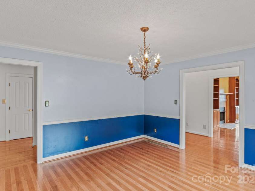 6 Valley Drive, Weaverville, NC 28787.  MLS# CAR4246234, YatesRealty ID 6369. 