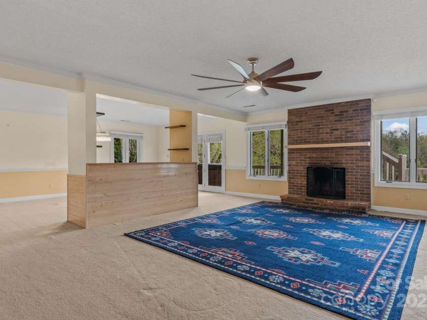 6 Valley Drive, Weaverville, NC 28787.  MLS# CAR4246234, YatesRealty ID 6369. 