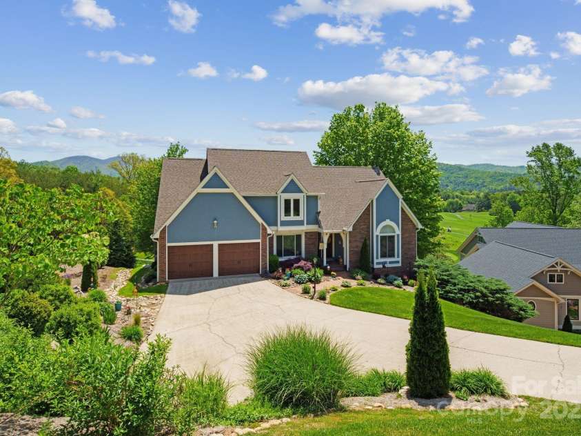 6 Valley Drive, Weaverville, NC 28787.  MLS# CAR4246234, YatesRealty ID 6369. 