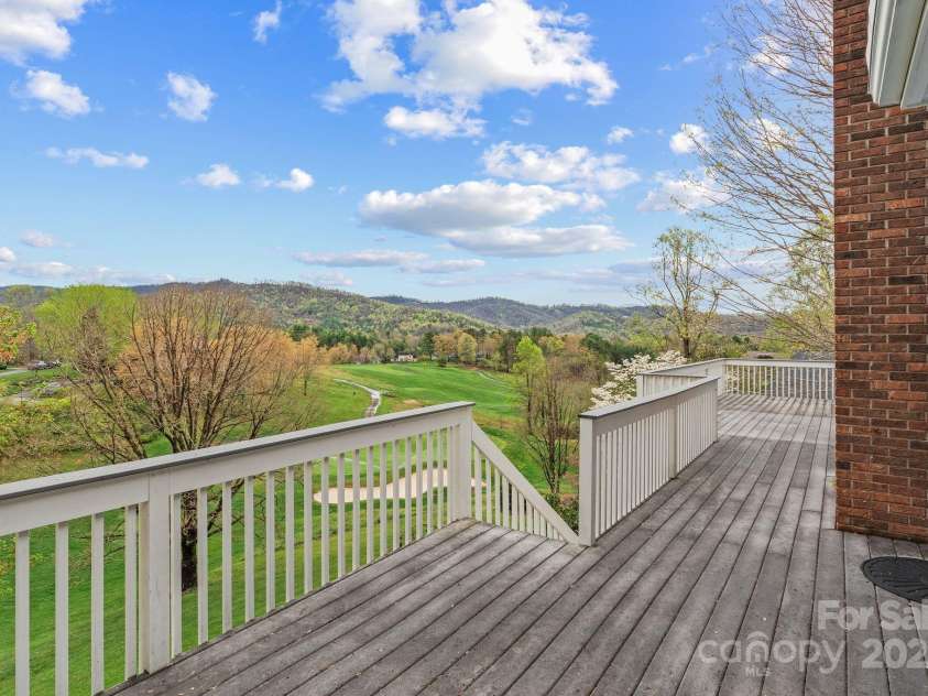 6 Valley Drive, Weaverville, NC 28787.  MLS# CAR4246234, YatesRealty ID 6369. 