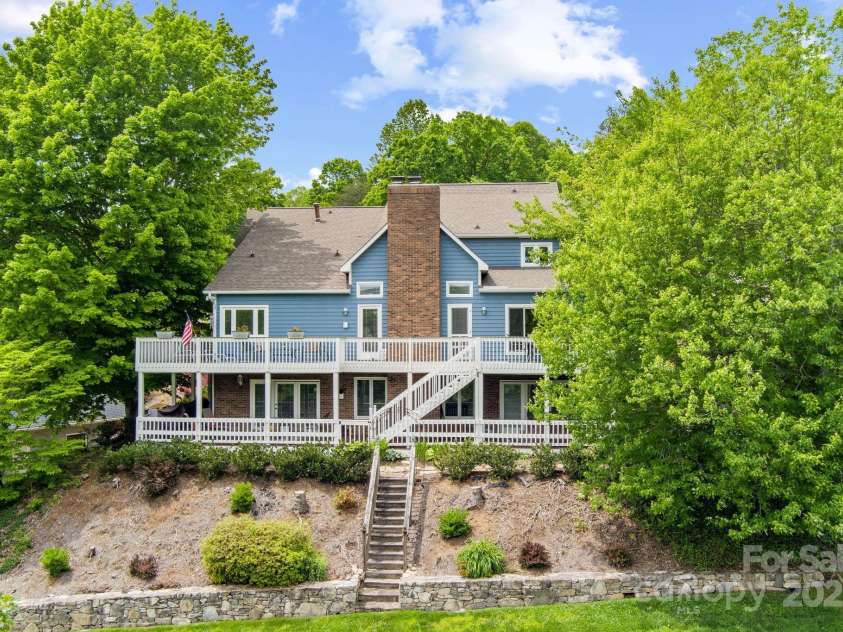 6 Valley Drive, Weaverville, NC 28787.  MLS# CAR4246234, YatesRealty ID 6369. 