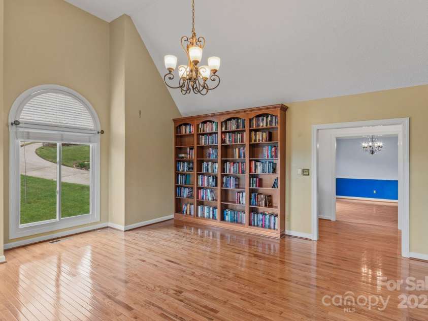 6 Valley Drive, Weaverville, NC 28787.  MLS# CAR4246234, YatesRealty ID 6369. Bright and airy living room with fireplace