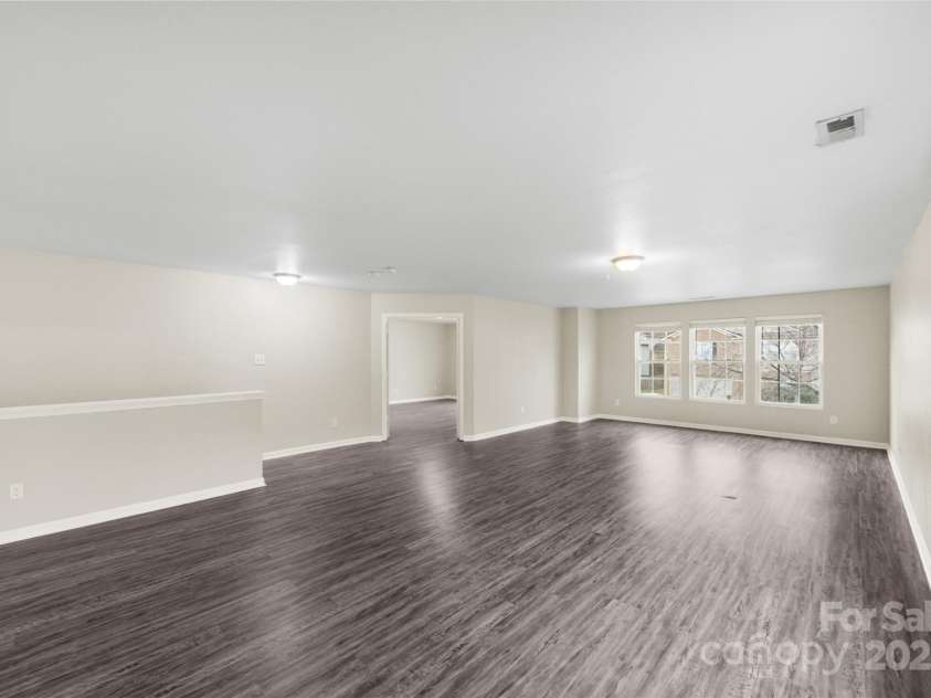 181 Hunter Park Drive, York, SC 29745.  MLS# CAR4327999, YatesRealty ID 6371. 