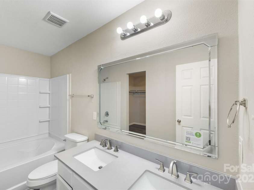 181 Hunter Park Drive, York, SC 29745.  MLS# CAR4327999, YatesRealty ID 6371. 