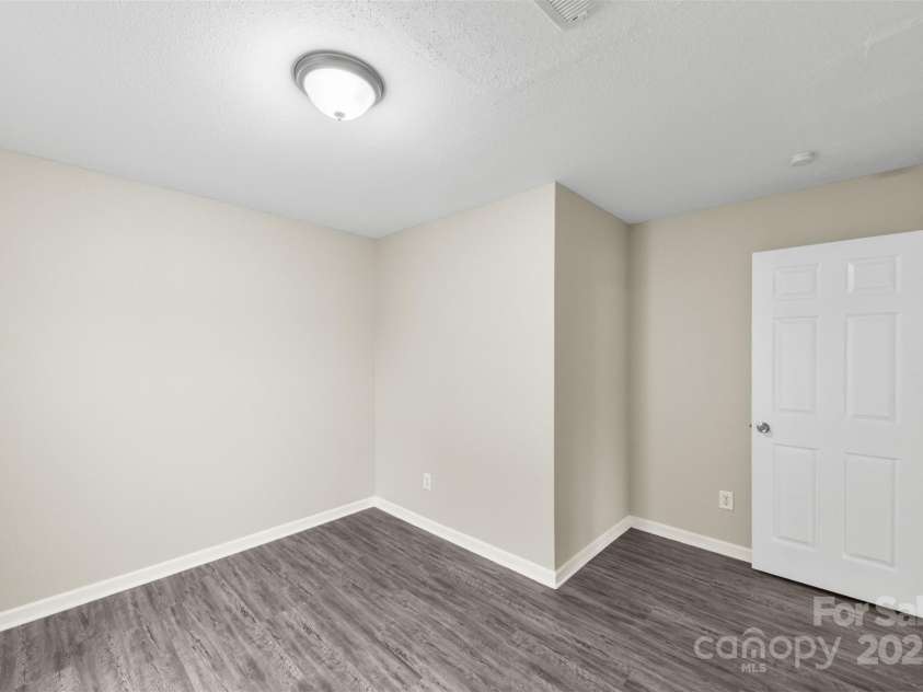181 Hunter Park Drive, York, SC 29745.  MLS# CAR4327999, YatesRealty ID 6371. 