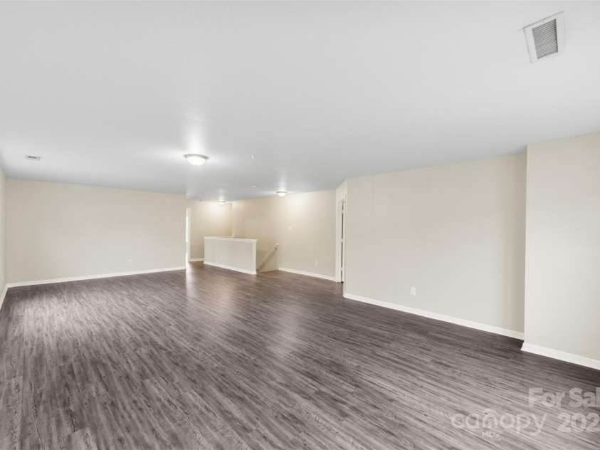 181 Hunter Park Drive, York, SC 29745.  MLS# CAR4327999, YatesRealty ID 6371. 