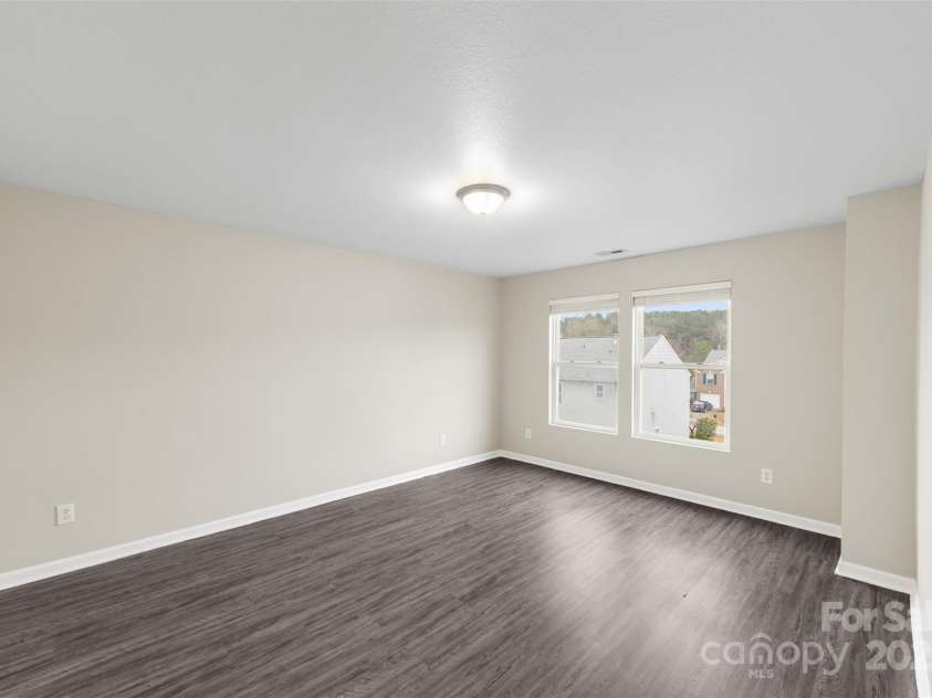 181 Hunter Park Drive, York, SC 29745.  MLS# CAR4327999, YatesRealty ID 6371. 